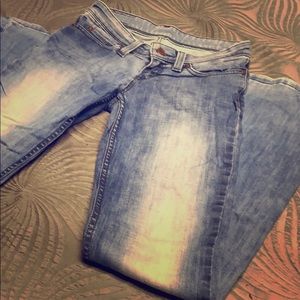 Levi jeans